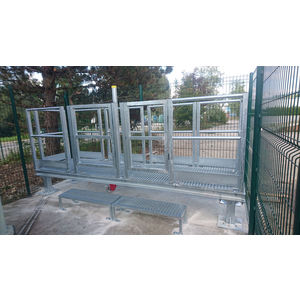 Plateforme et passerelle m&eacute;talliques